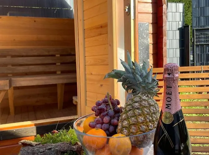 Wellness Auszeit Mit Aussensauna, Hunde Willkommen Suhl